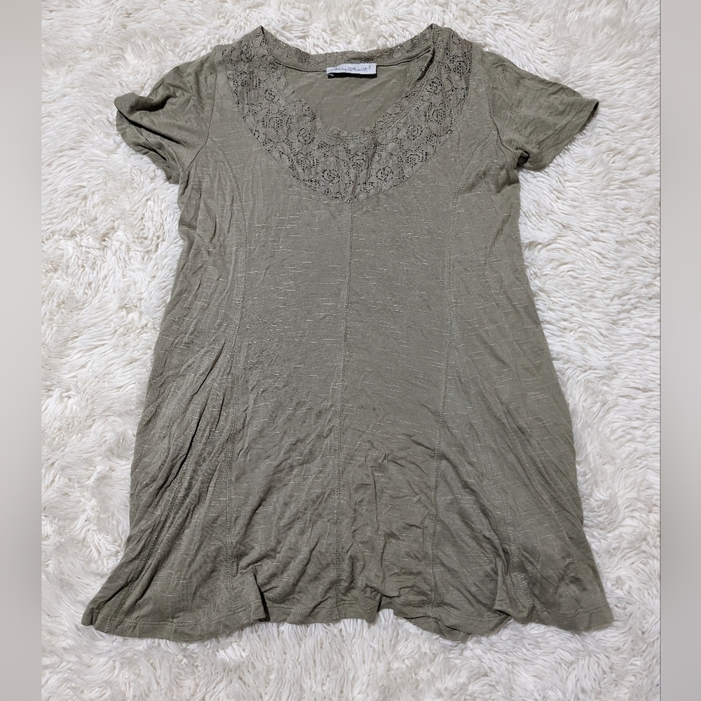 Karen hart shirt size small